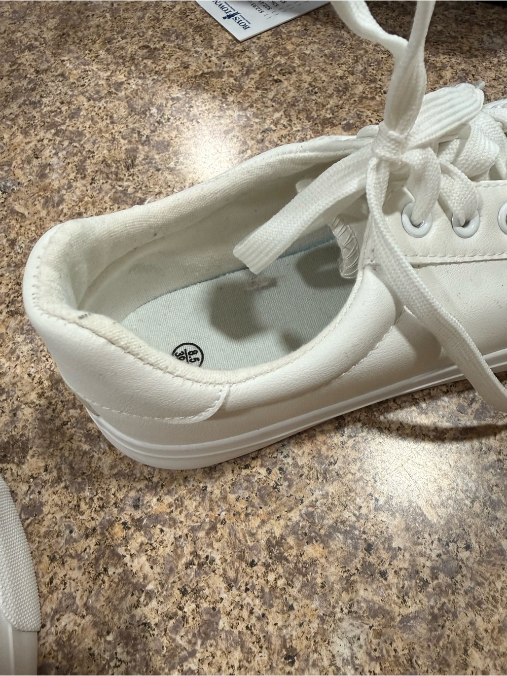 White Low-Top Casual Sneakers with Gum Sole - Picture 6 of 9